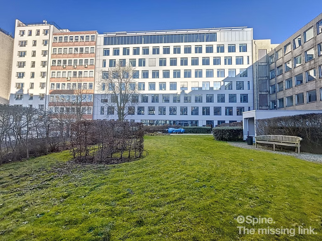 LOUISE 143 E-LITE - B - 352/1300