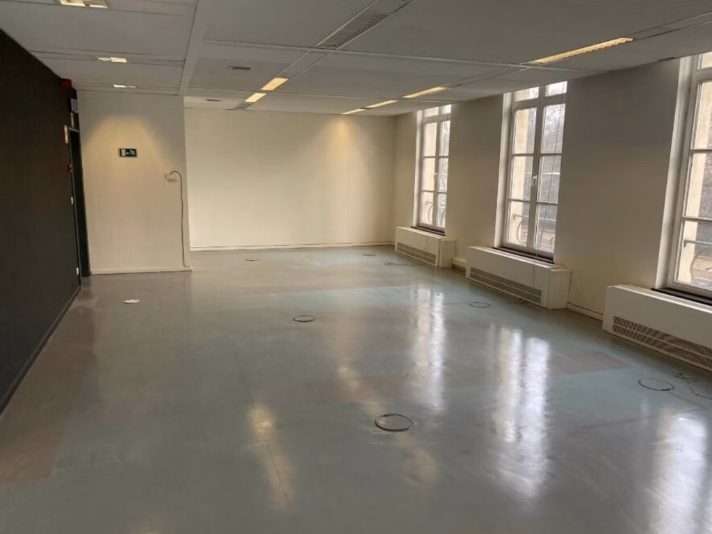  A LOUER - BUREAUX - BRUXELLES 