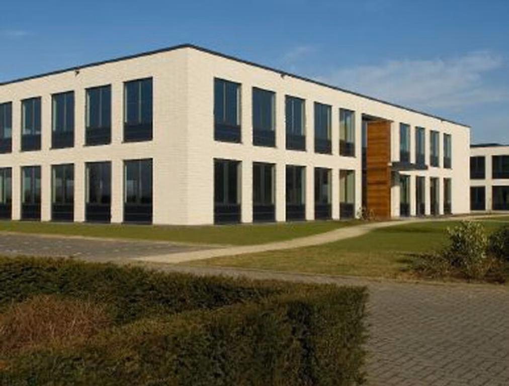 A LOUER - BUREAUX - ZAVENTEM