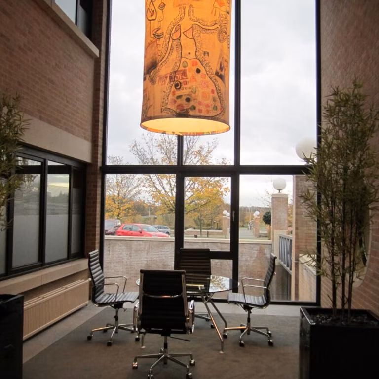 A LOUER - LOUVAIN-LA-NEUVE - BUREAUX-LABOS-ENTREPOT