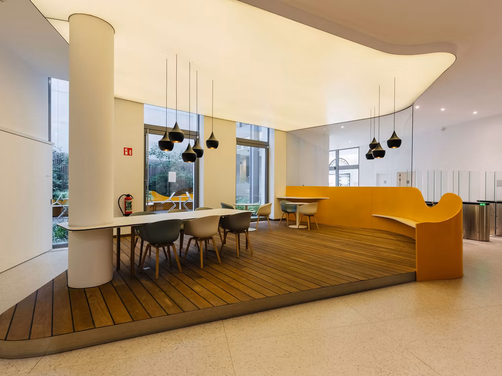 TO LET - OFFICES - CENTER OF BRUSSELS