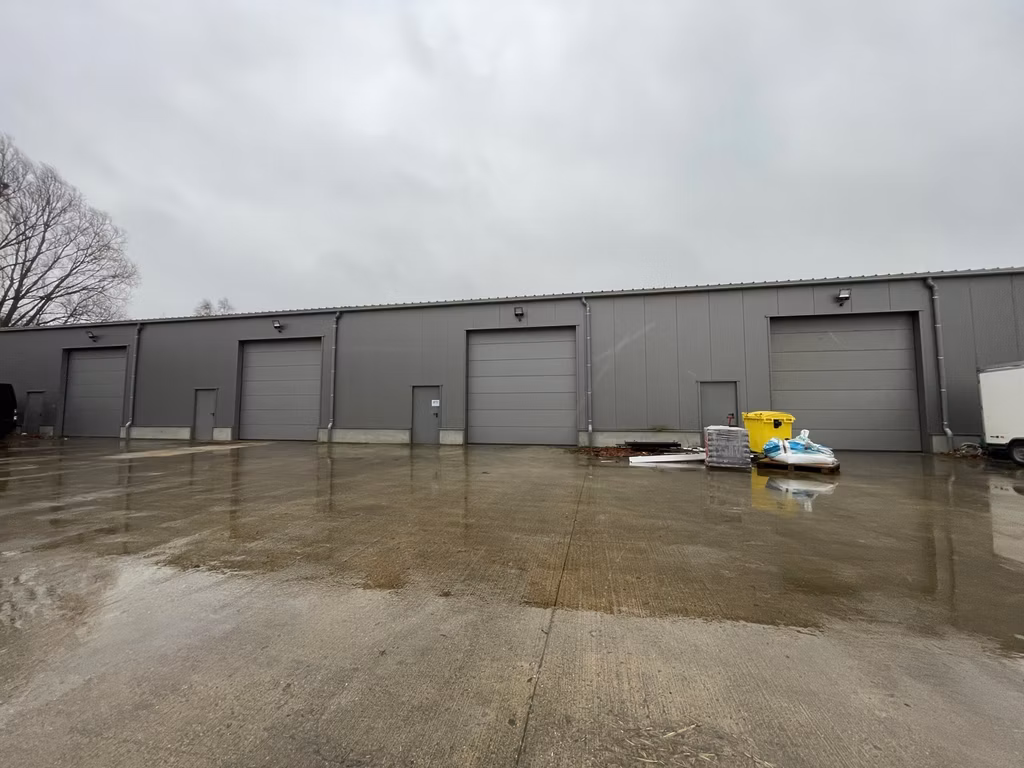 INDUSTRIEPARK 17 - UNIT 150 m²