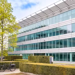 Bureaux entièrement rénovés + Prix compétitifs !!! Appelez-nous