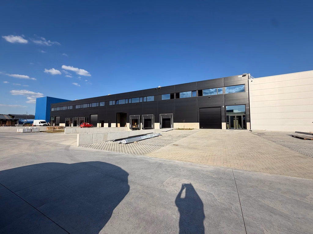 FOR RENT NEW-BUILD WAREHOUSE AND OFFICES MECHELEN