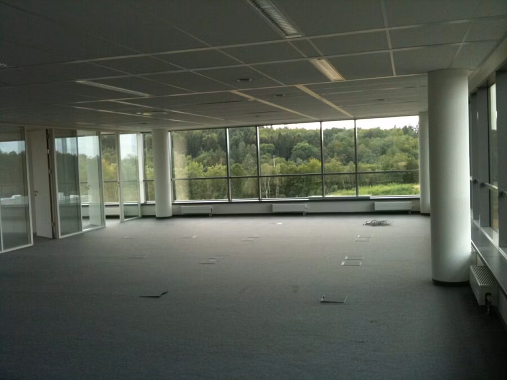 Bureau à louer <br> Lives-Sur-Meuse