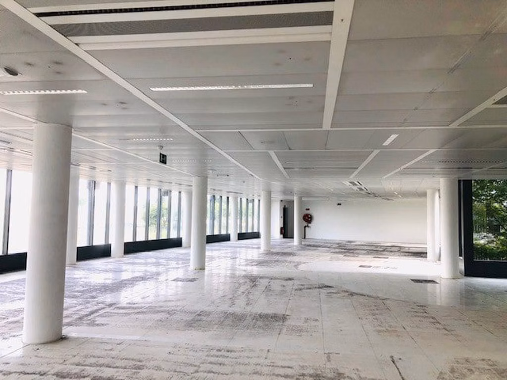 A LOUER - BUREAUX - ZAVENTEM