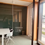 Bureaux à louer dans un bâtiment innovant aux performances énergétiques exceptionnelles.