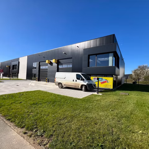 Industrial building for rent <br> Charleroi Gosselies
