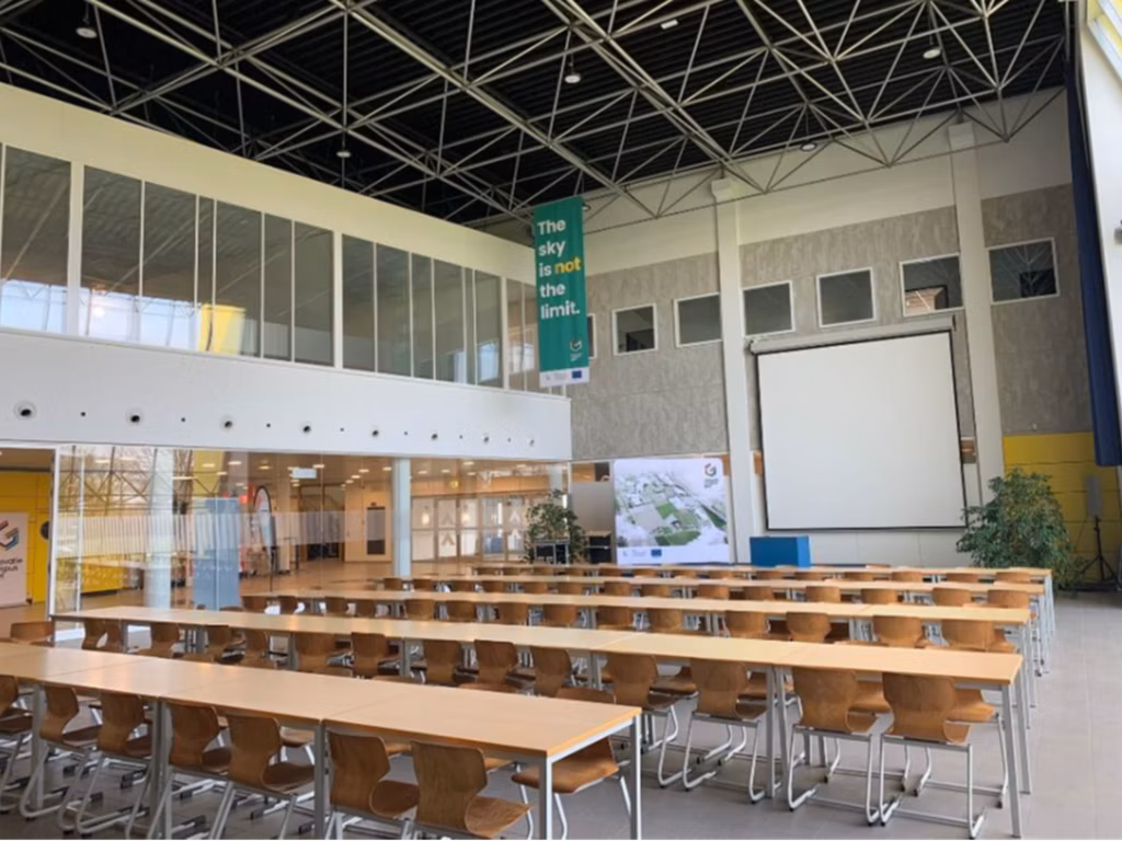 TE HUUR KANTOREN TE GEEL