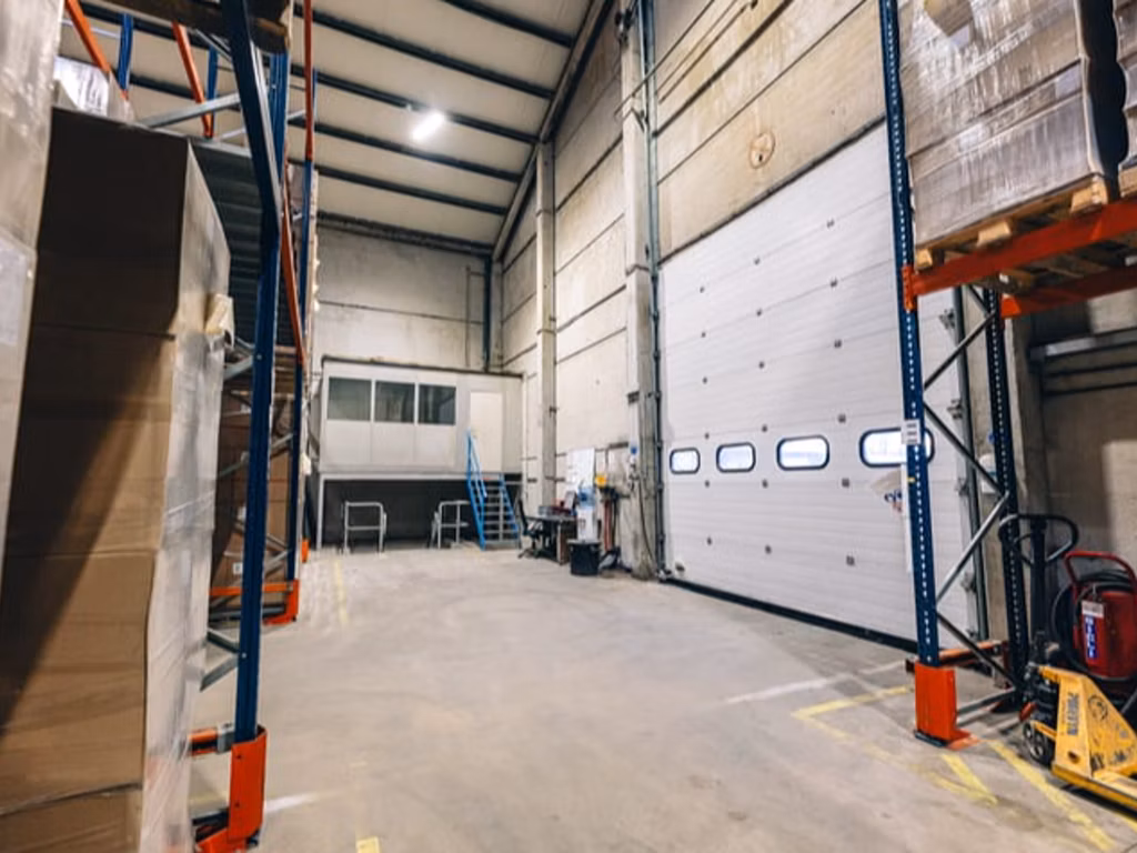 A LOUER - ENTREPOT - WAVRE