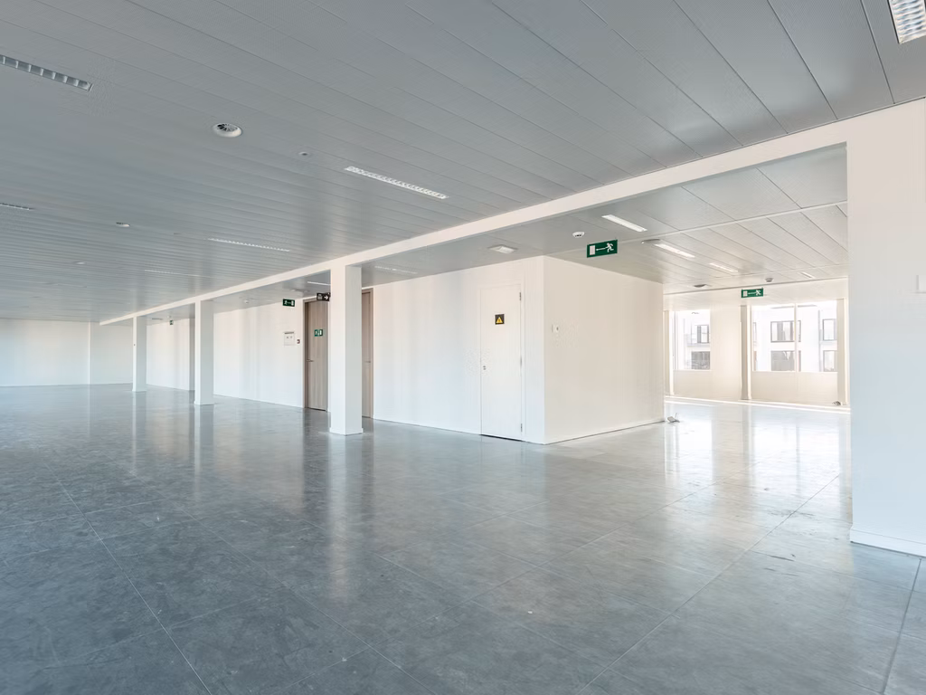 LOUISE 143 E-LITE - B - 352/1300