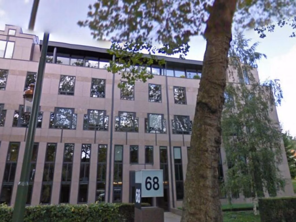 SOUVERAIN 68 - B - 352/0403