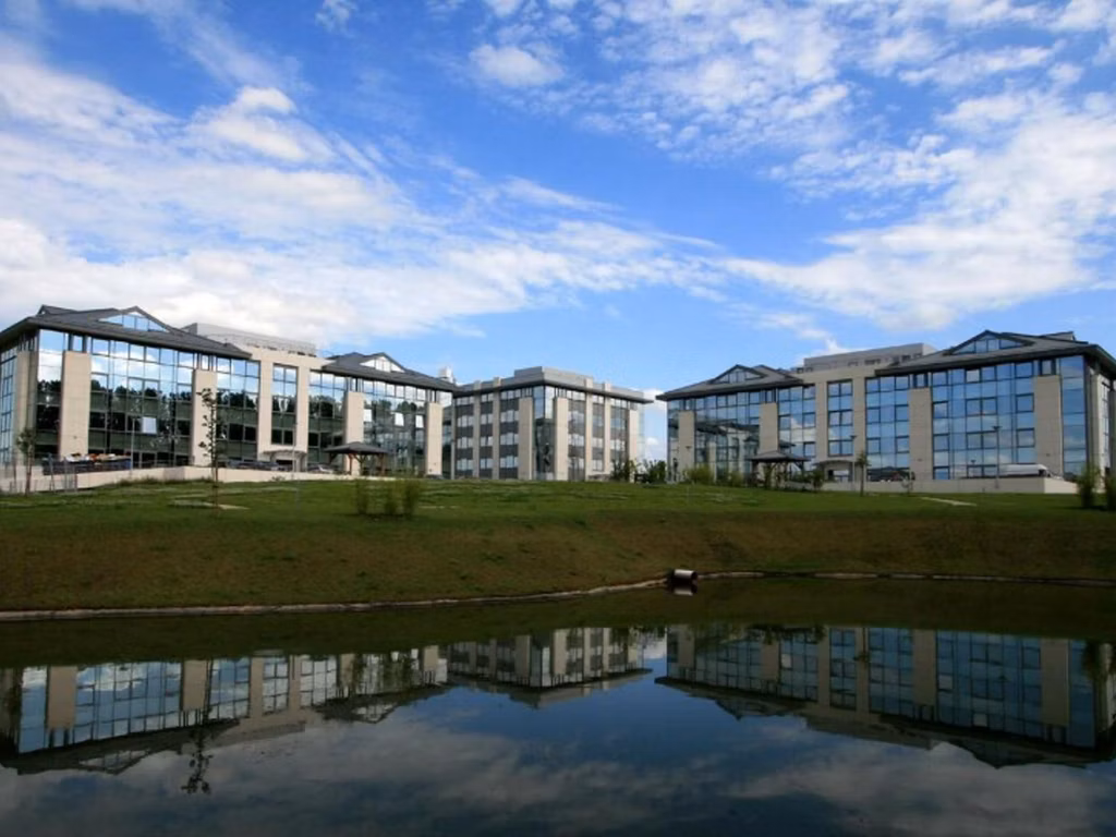 A LOUER - MONT-ST-GUIBERT - BUREAUX