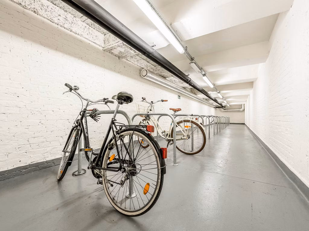 LOUISE 143 E-LITE - B - 352/1300