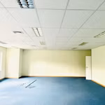 A LOUER - IMMEUBLE DE BUREAUX -  ZAVENTEM 3.000 EURO / MOIS - MULTIPLES POSSIBILITES