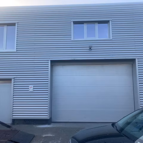 Polyvalent building for rent <br> Machelen