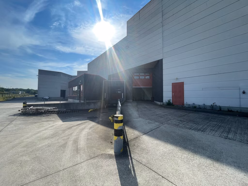 FOR RENT WAREHOUSE WITH OFFICES IN MECHELEN