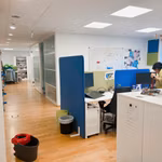 Bureaux avec cour a louer 