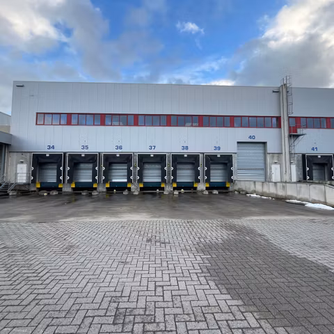 Entrepôt à louer <br> Genk