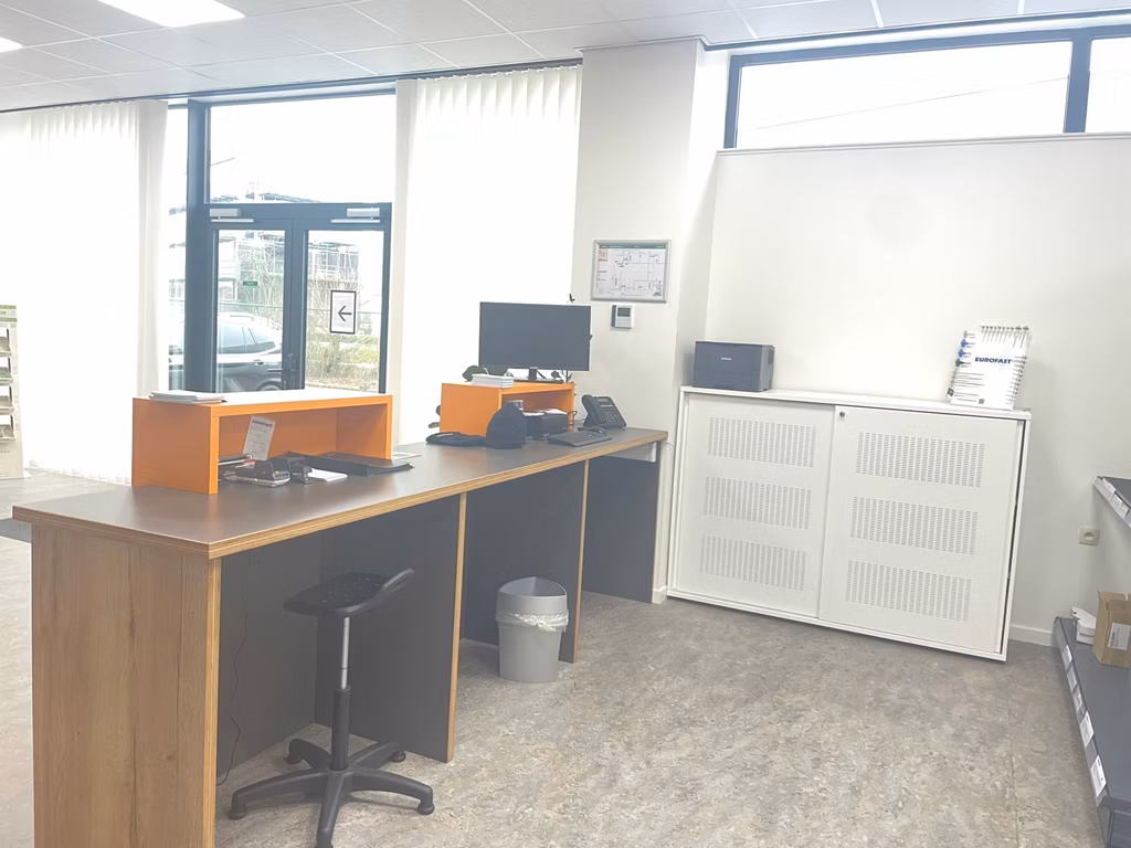 FOR RENT WAREHOUSE WITH OFFICES IN MECHELEN