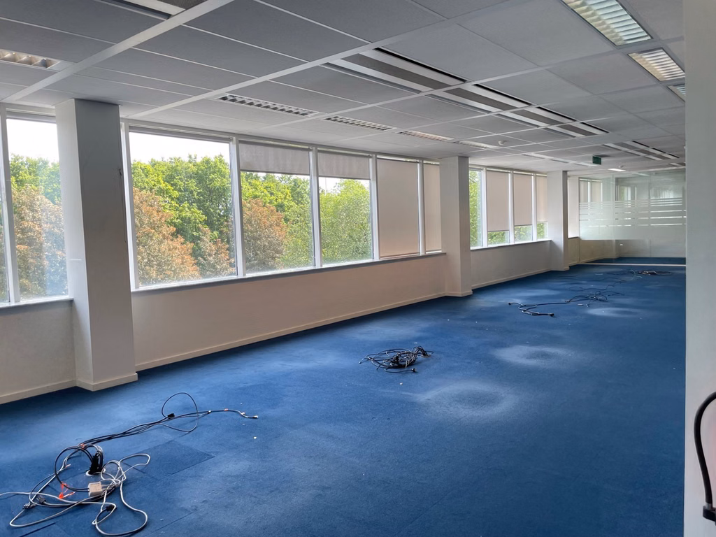 A LOUER/A VENDRE - BUREAUX GRAND BIGARD