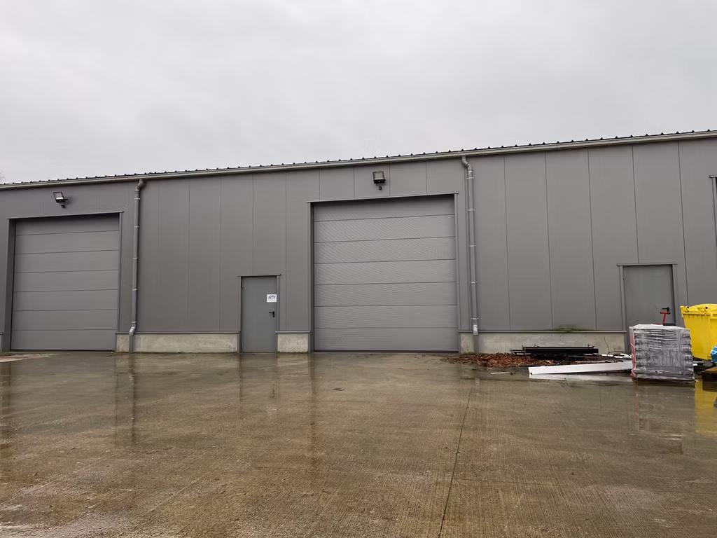 INDUSTRIEPARK 17 - UNIT 150 m²