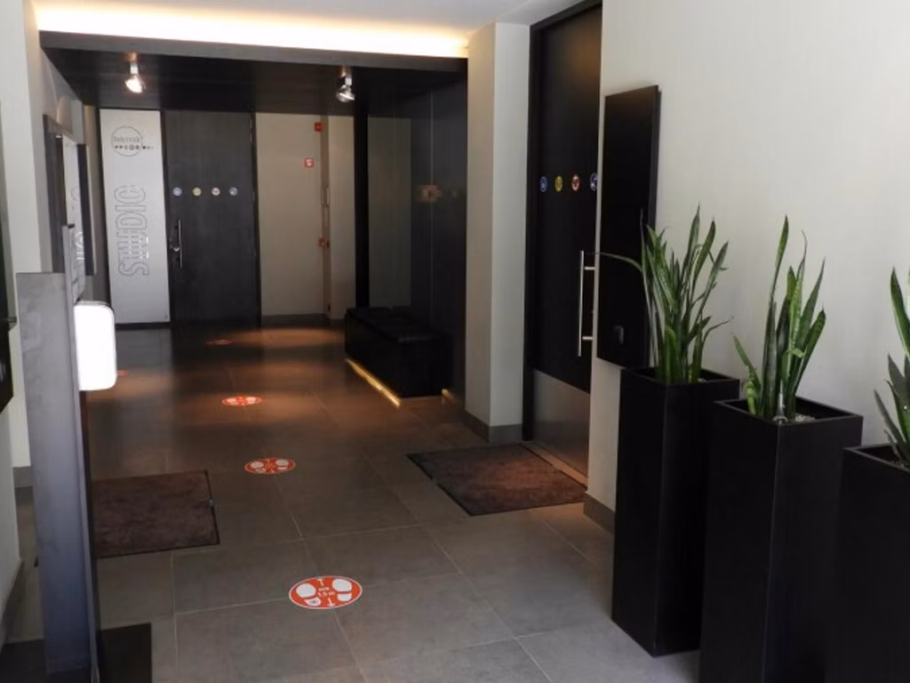 TE HUUR - KANTOREN  + POLYVALENTE RUIMTE - ZAVENTEM