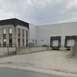 A LOUER - IMMEUBLE INDUSTRIEL - SAINTES 