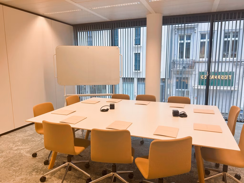 TO LET - OFFICES - BRUSSELS