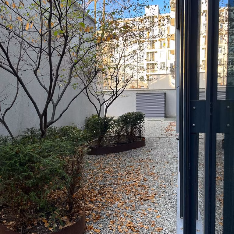 LOUISE 143 E-LITE - B - 352/1300