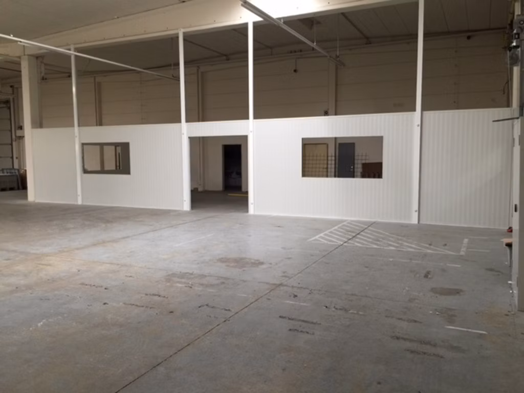 BUREAUX + ENTREPOT A LOUER - ZONING ZAVENTEM