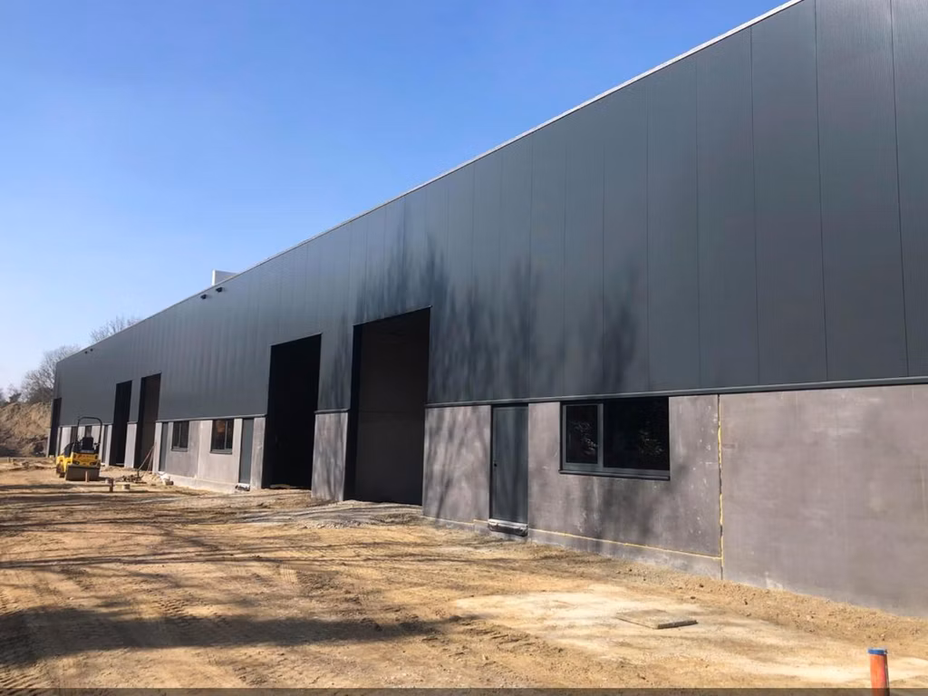 Industrial for sale <br> Boom