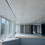 Bureaux entièrement rénovés + Prix compétitifs !!! Appelez-nous