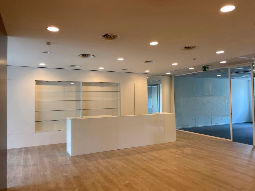 A LOUER/A VENDRE - BUREAUX GRAND BIGARD