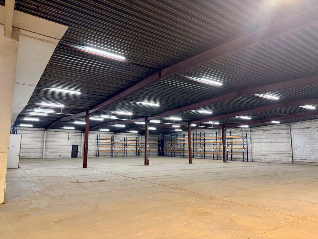 A LOUER - P.A.E Jumet - Immeuble semi-industriel