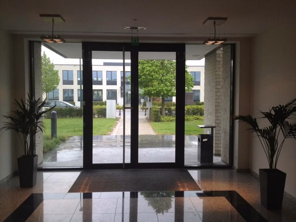 A LOUER - BUREAUX - ZAVENTEM