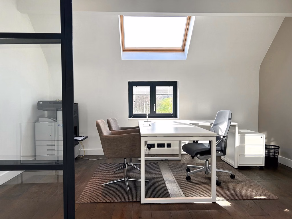 A LOUER - BUREAUX - CORROY LE GRAND
