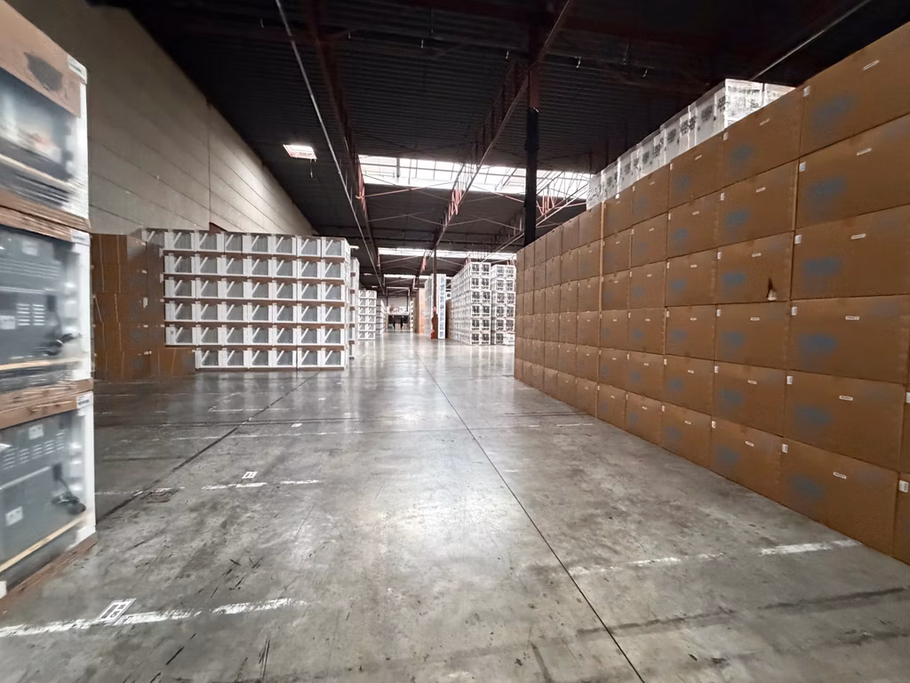 TE HUUR MAGAZIJNRUIMTE MECHELEN