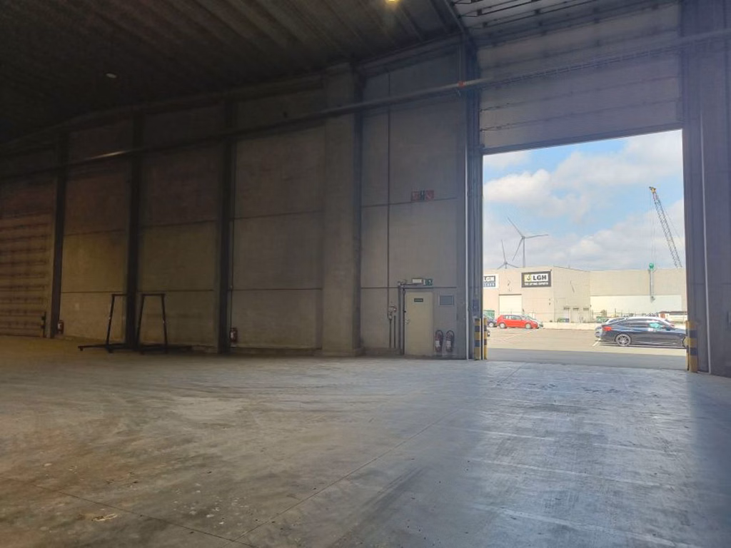 TE HUUR NIEUWE KANTOREN ANTWERPEN