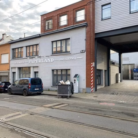 Industrieel gebouw te huur <br> Uccle