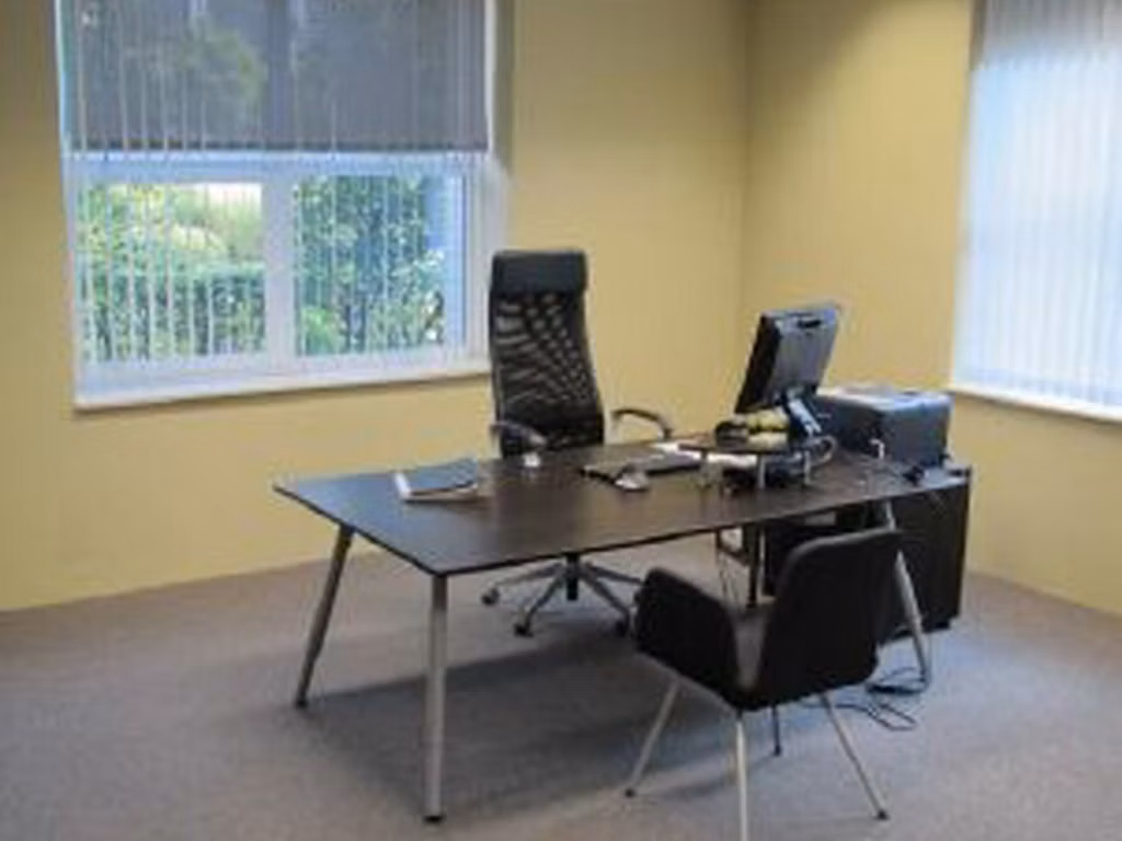 A LOUER - BUREAUX - HOEILAART