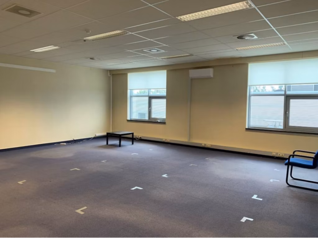 TE HUUR KANTOREN TE GEEL