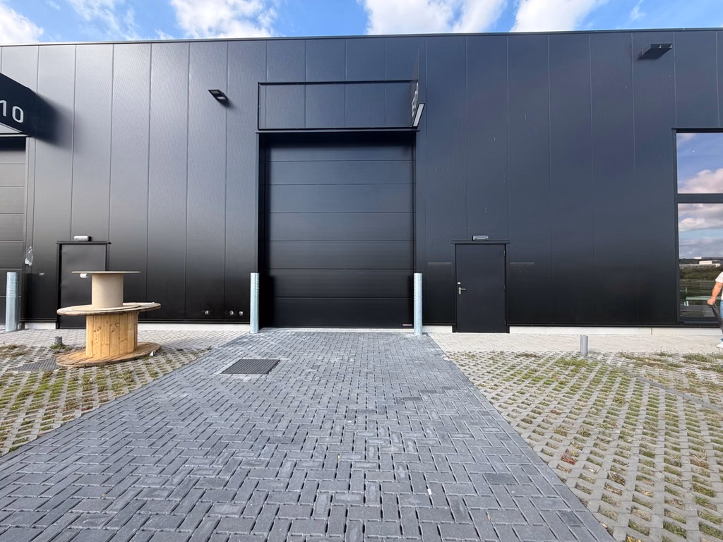 KMO UNIT FOR RENT IN MECHELEN