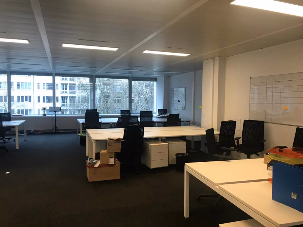 LOUISE 140 - B - 352/1475