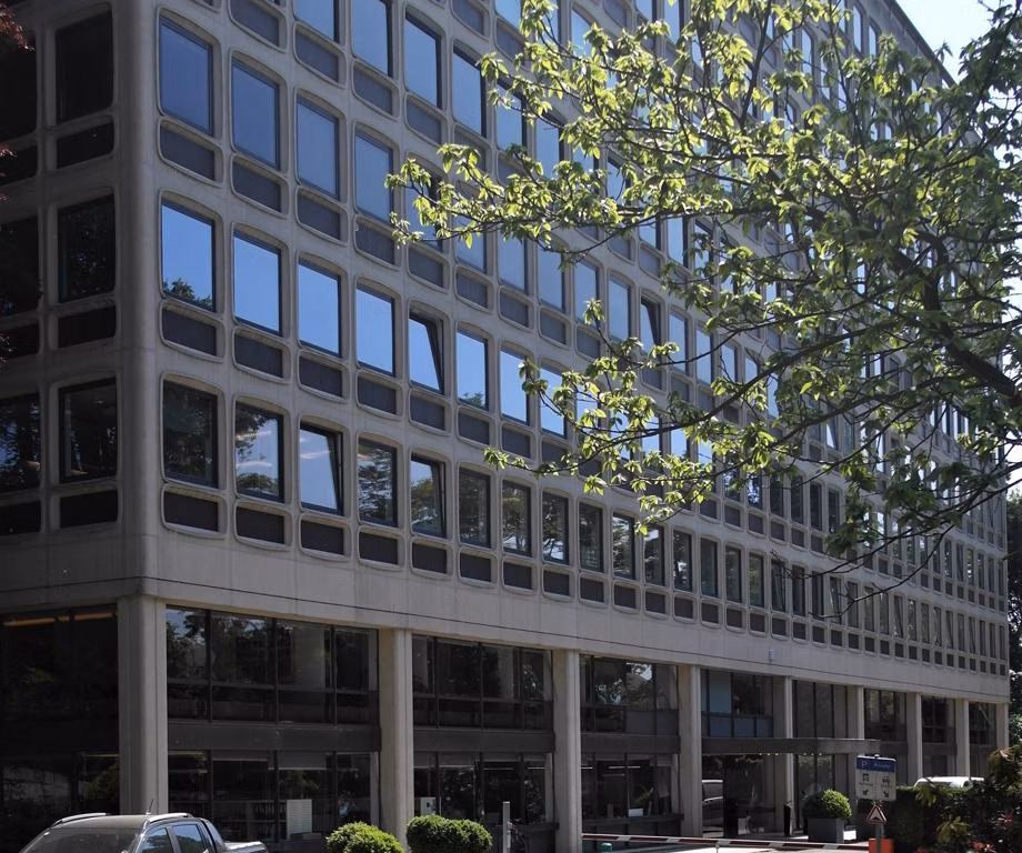 PLATEAU 3EME ETAGE / DROITE