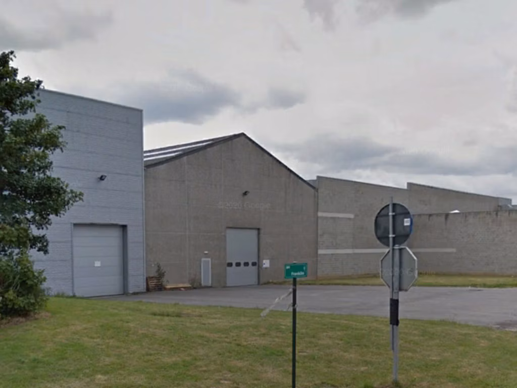 A LOUER - ENTREPOT - WAVRE