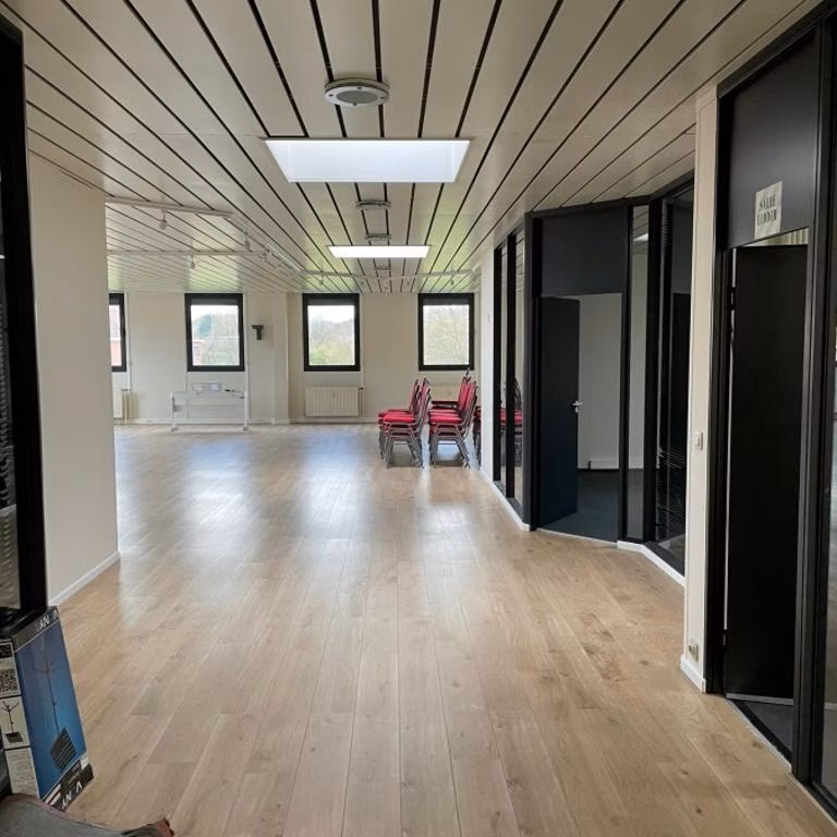 Bureau à louer <br> Dilbeek