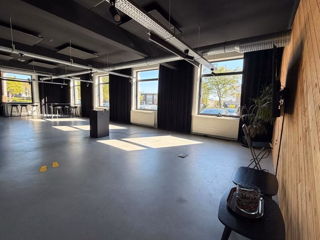 KRUISBAAN 54 - TOTALITEIT