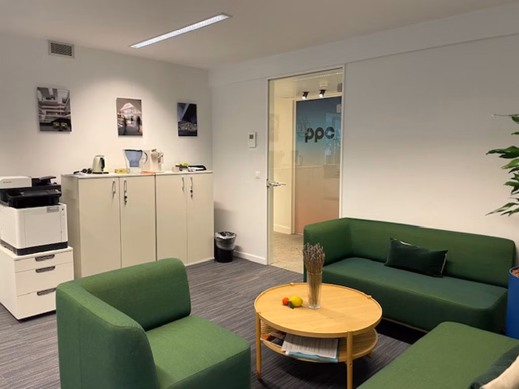 BUREAUX A LOUER - PLUG & PLAY
