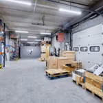 TE HUUR KANTOORGEBOUW IN ZWIJNDRECHT